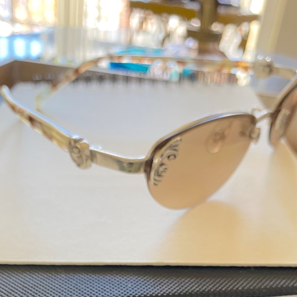 Brighton Sunglasses - Picture 2 of 4